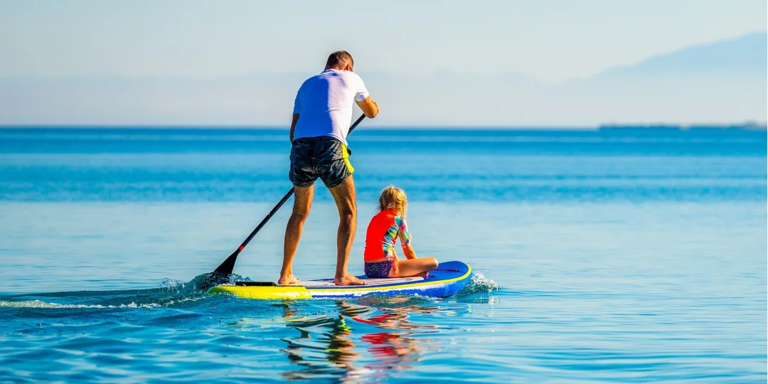 Standup paddleboarding (SUP)