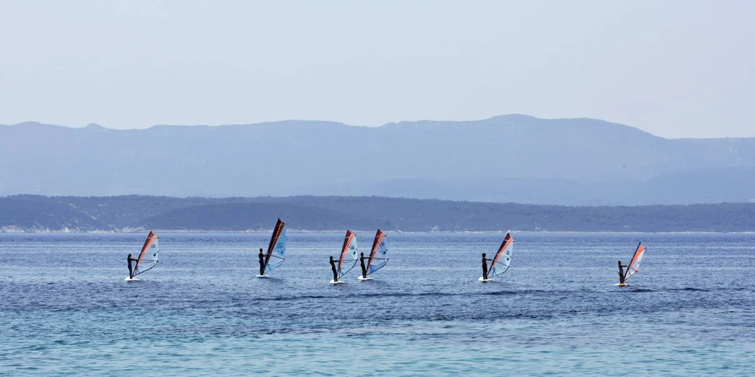 Best Season for Windsurfing