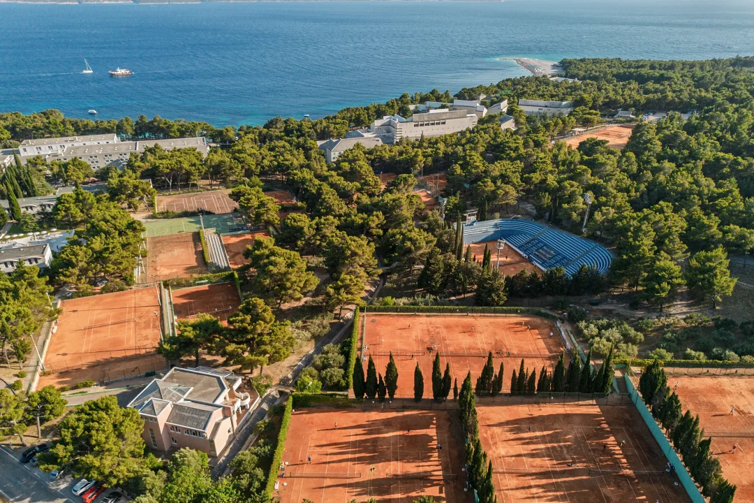 Tennis centre