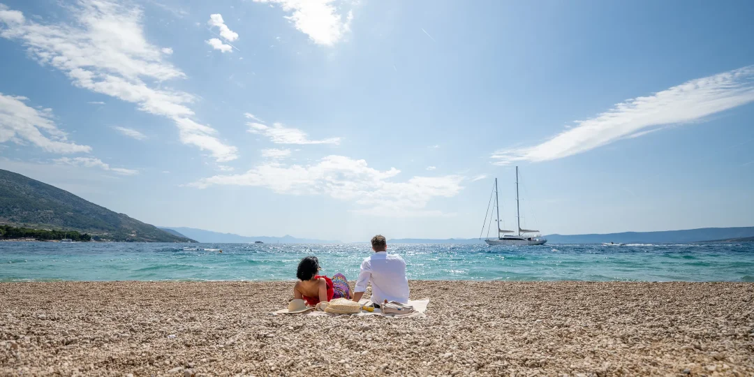 Plaža Borak, Bol, otok Brač