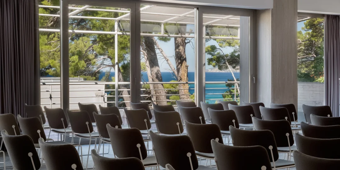  Meetings, congresses and team building 
